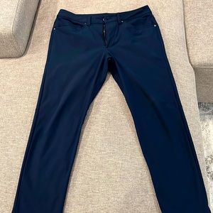 Lululemon ABC slims size 32w-28L